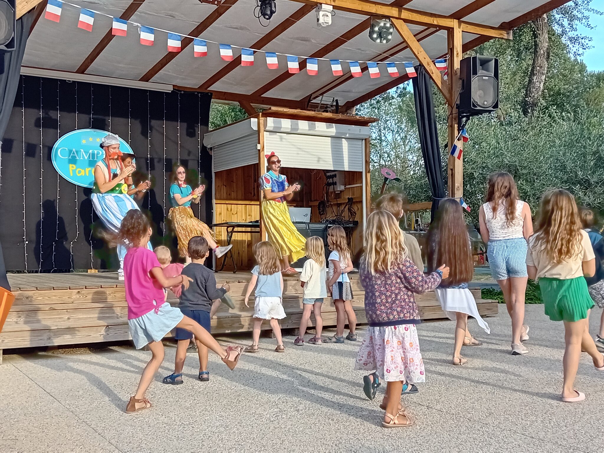 Piki Disco, club enfant 6-12 ans - Camping Paradis Domaine de Gaujac