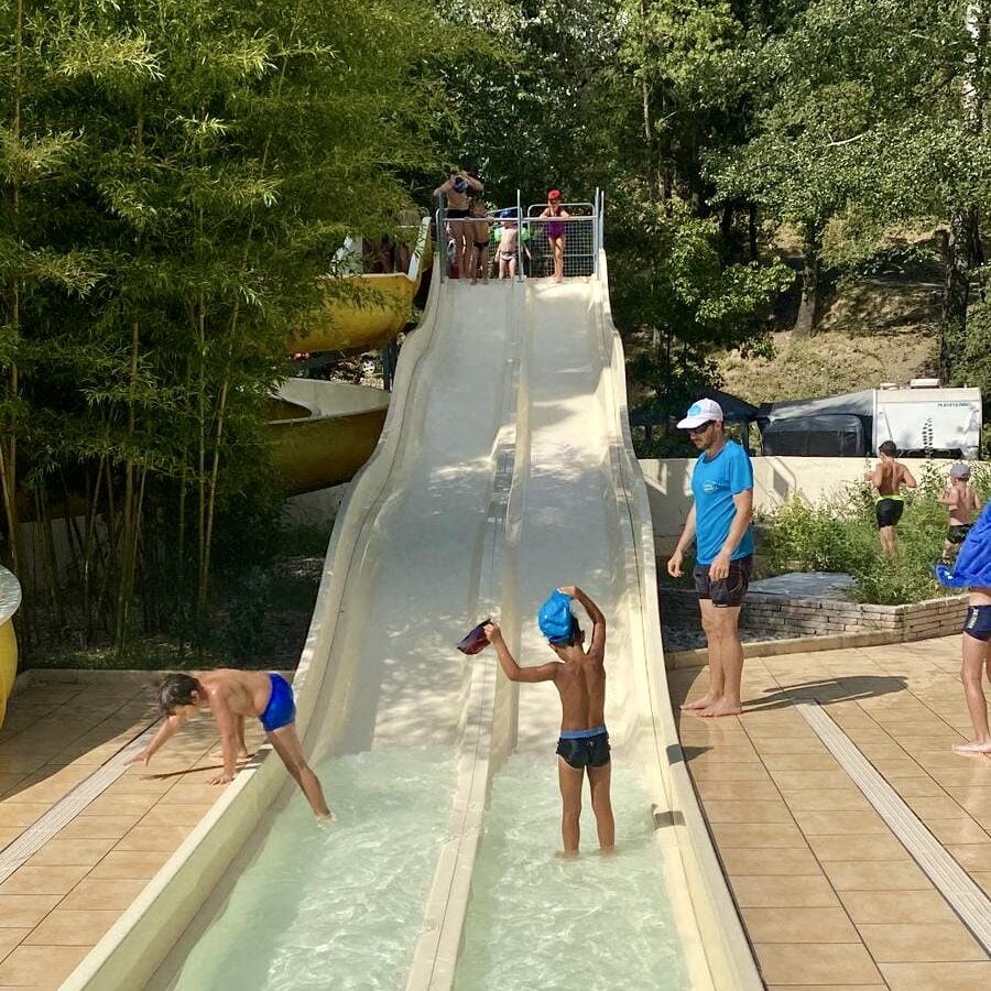 Toboggan aquatique - camping paradis domaine de gaujac 